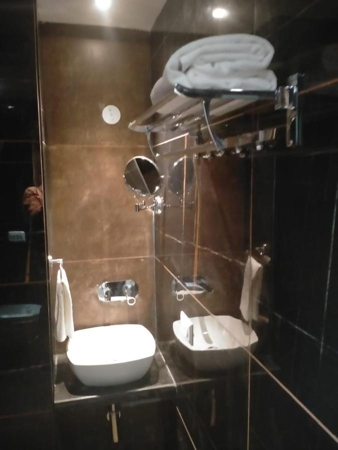 Hotel Pepper Hisār Extérieur photo