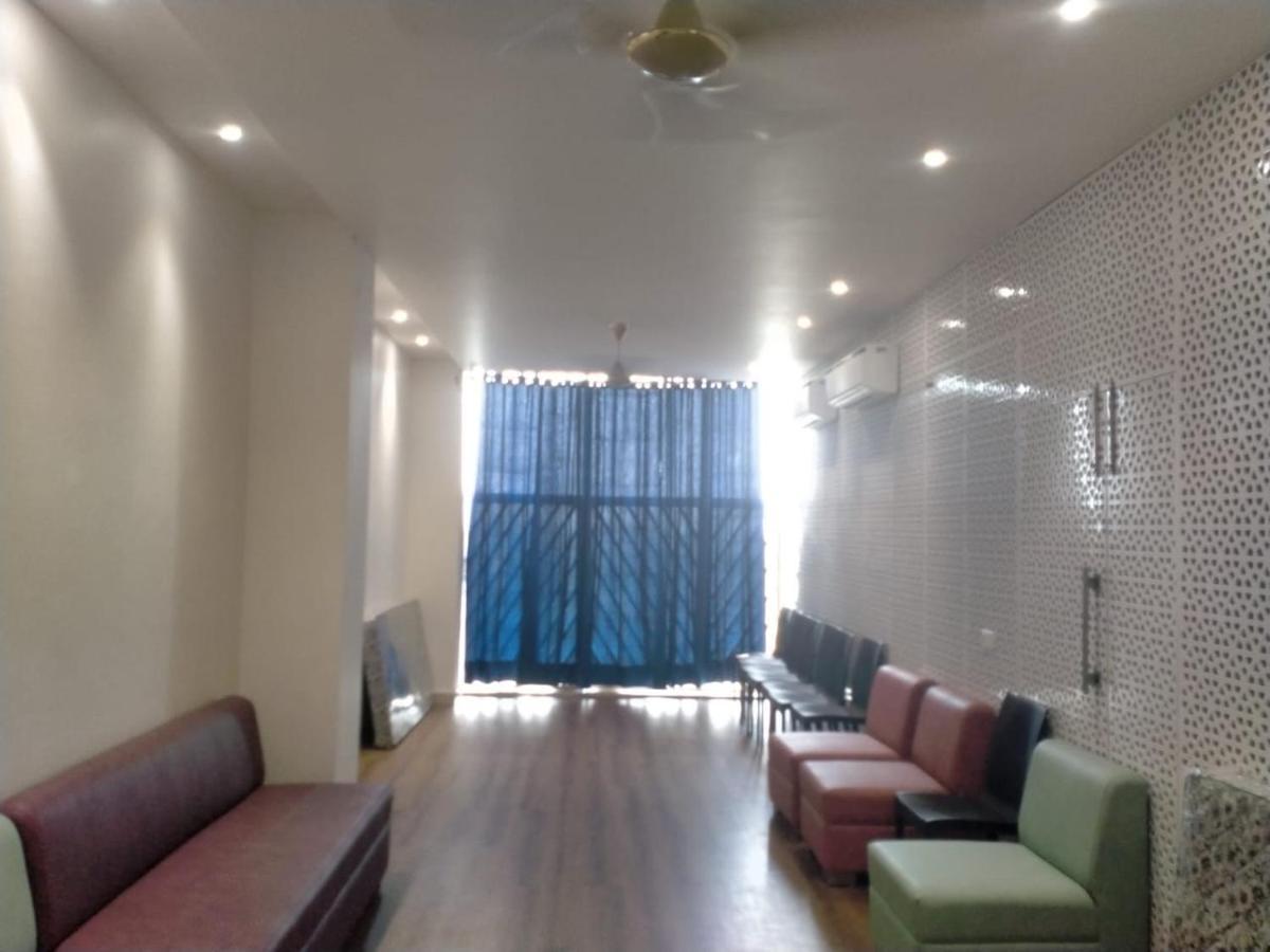 Hotel Pepper Hisār Extérieur photo